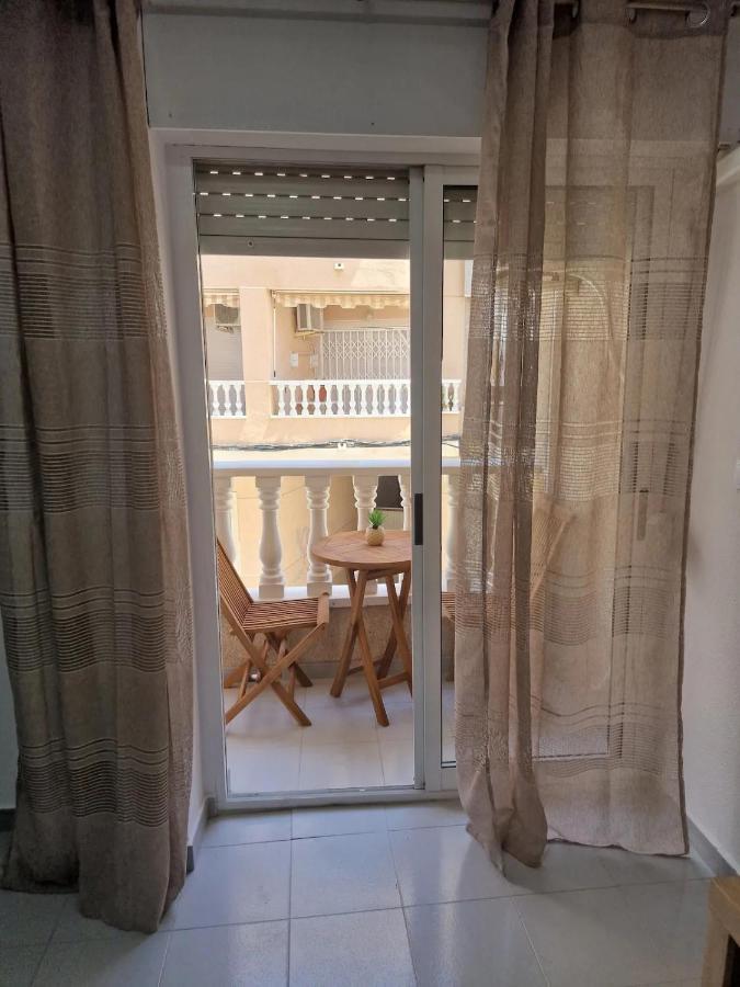 Almudena Apartments Torrevieja Esterno foto